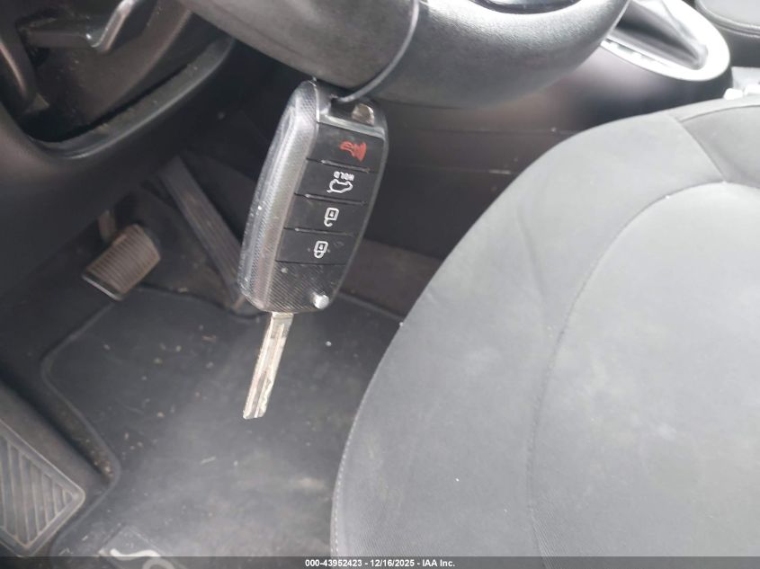 2014 Kia Soul VIN: KNDJN2A20E7716364 Lot: 43952423