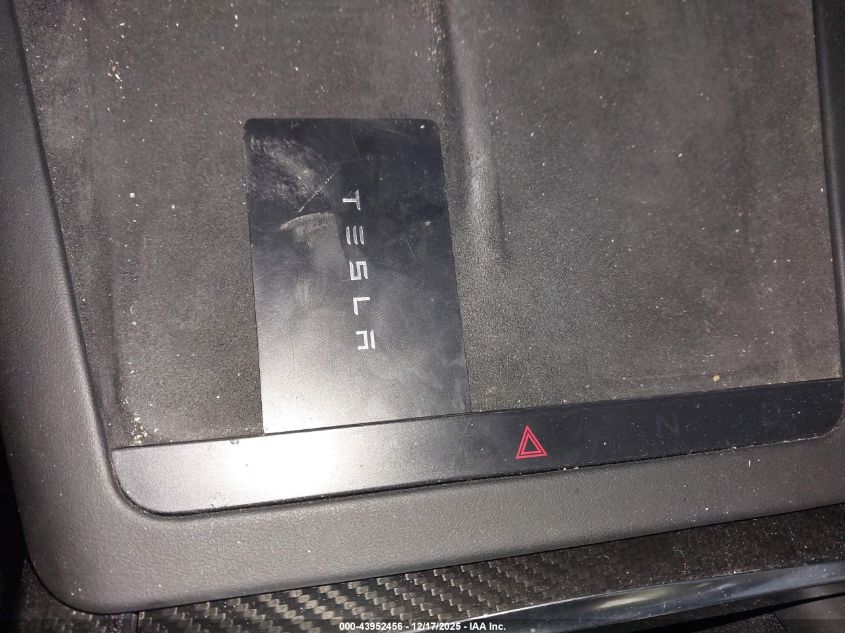 2021 Tesla Model S Plaid Tri Motor All-Wheel Drive VIN: 5YJSA1E61MF442723 Lot: 43952456