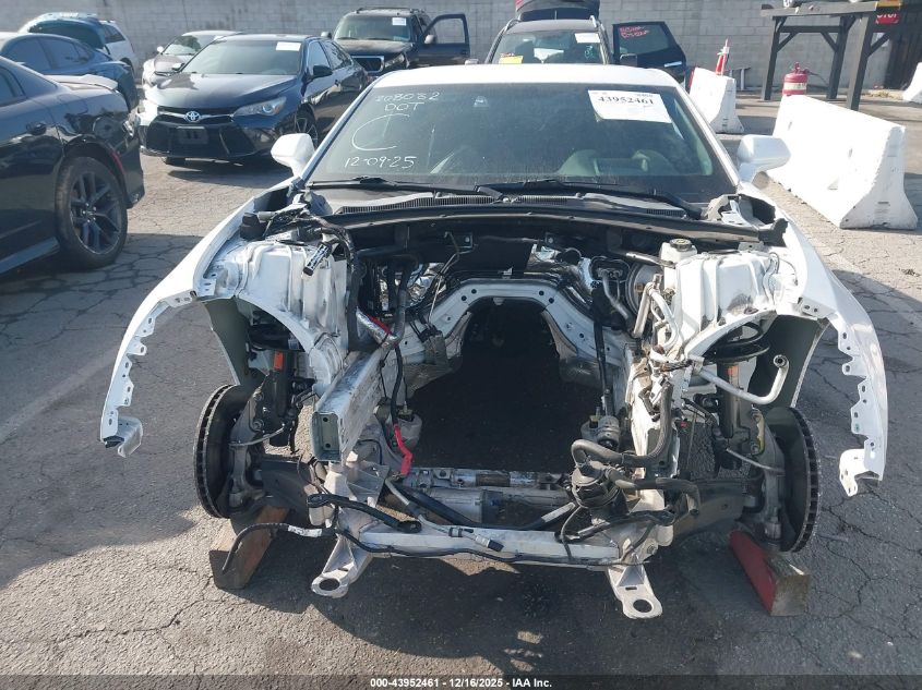 2018 Chevrolet Camaro Zl1 VIN: 1G1FJ1R6XJ0133928 Lot: 43952461