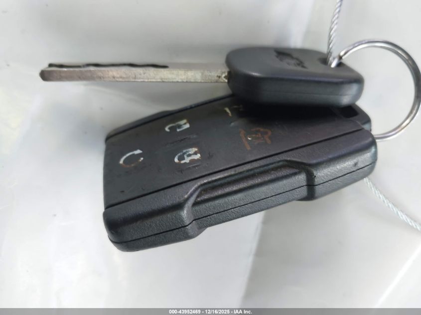 2015 Chevrolet Suburban 1500 Lt VIN: 1GNSCJKC8FR622189 Lot: 43952469