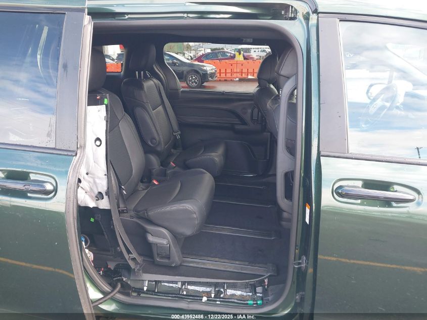 2025 Toyota Sienna Woodland Edition VIN: 5TDCSKFC6SS215029 Lot: 43952486