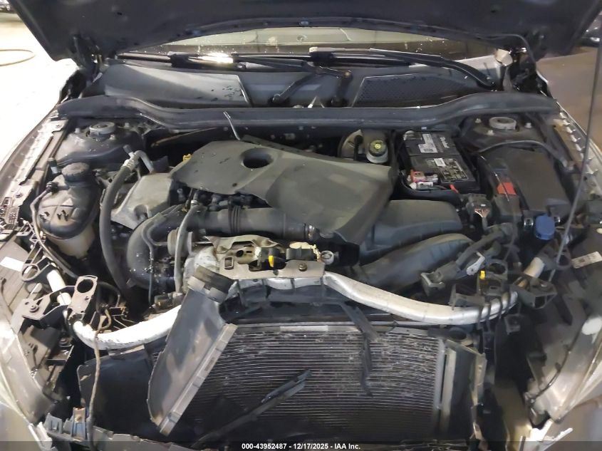 2017 Infiniti Qx30 Premium VIN: SJKCH5CR4HA024379 Lot: 43952487