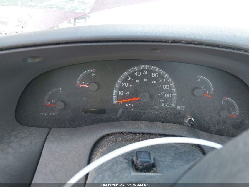 1999 Ford F-150 Xl/Xlt VIN: 2FTZF0828XCB15105 Lot: 43952491