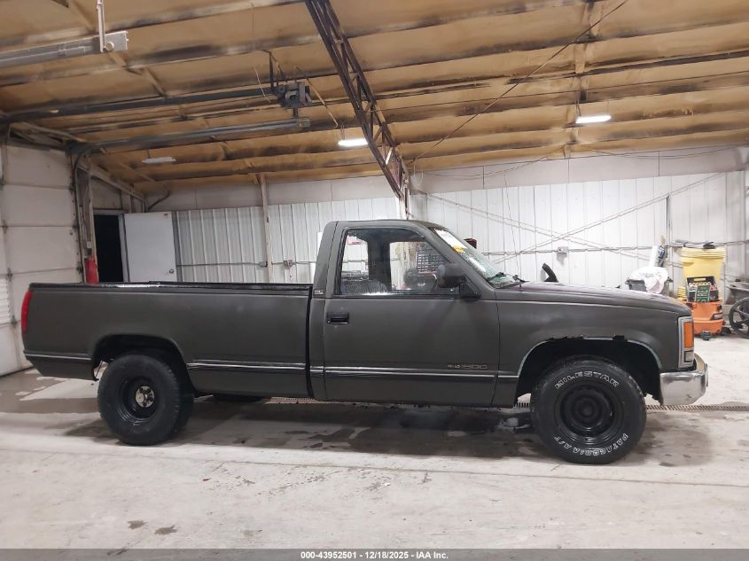 1989 GMC Sierra C1500 VIN: 2GTEC14Z1K1555011 Lot: 43952501