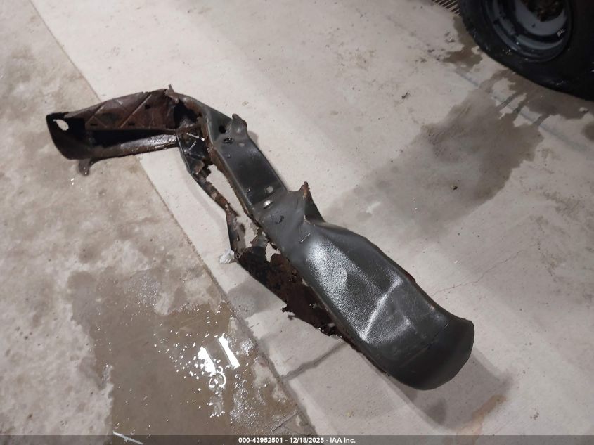 1989 GMC Sierra C1500 VIN: 2GTEC14Z1K1555011 Lot: 43952501