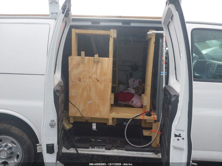 2016 Chevrolet Express 2500 Work Van VIN: 1GCWGAFF7G1320329 Lot: 43952503