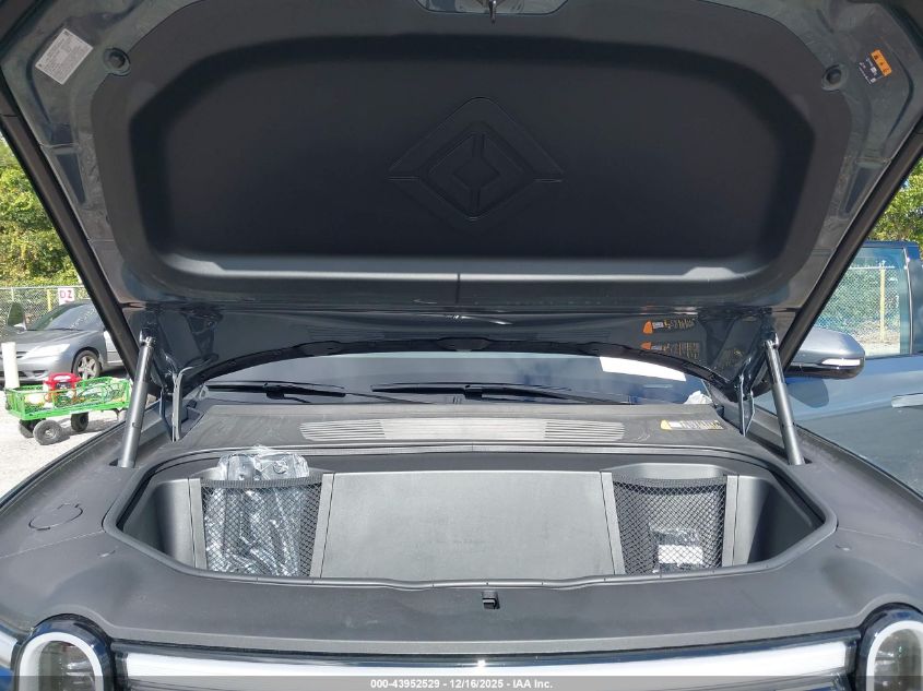 2025 Rivian R1S Adventure Dual Motor Large Pack/Adventure Dual Motor Max Pack VIN: 7PDSGBBAXSN064535 Lot: 43952529