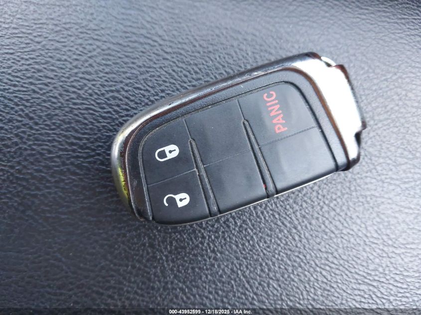 2017 Jeep New Compass Latitude 4X4 VIN: 3C4NJDBB0HT681431 Lot: 43952599