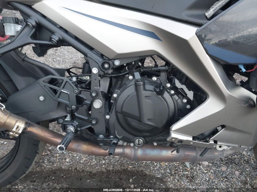 2023 Kawasaki Ex400 VIN: JKAEXKH18PDAP7046 Lot: 43952606