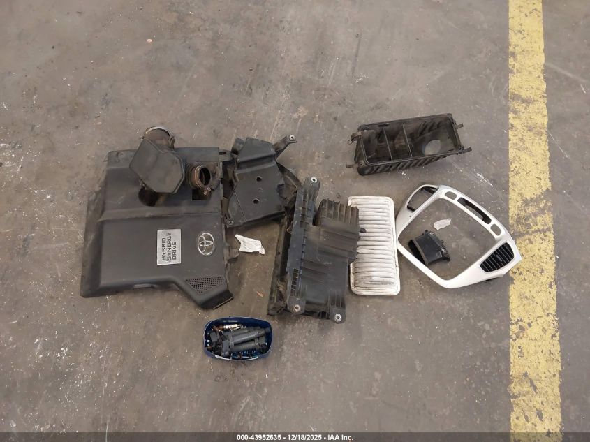 2006 Toyota Highlander Hybrid Limited V6 VIN: JTEEW21A260032007 Lot: 43952635