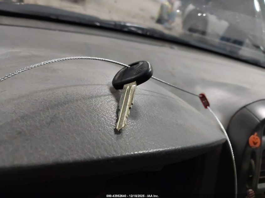 2009 Kia Spectra Lx VIN: KNAFE221195621631 Lot: 43952640