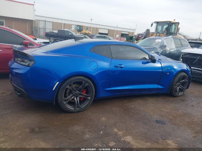 2017 Chevrolet Camaro 1Ss VIN: 1G1FE1R76H0172605 Lot: 43952651