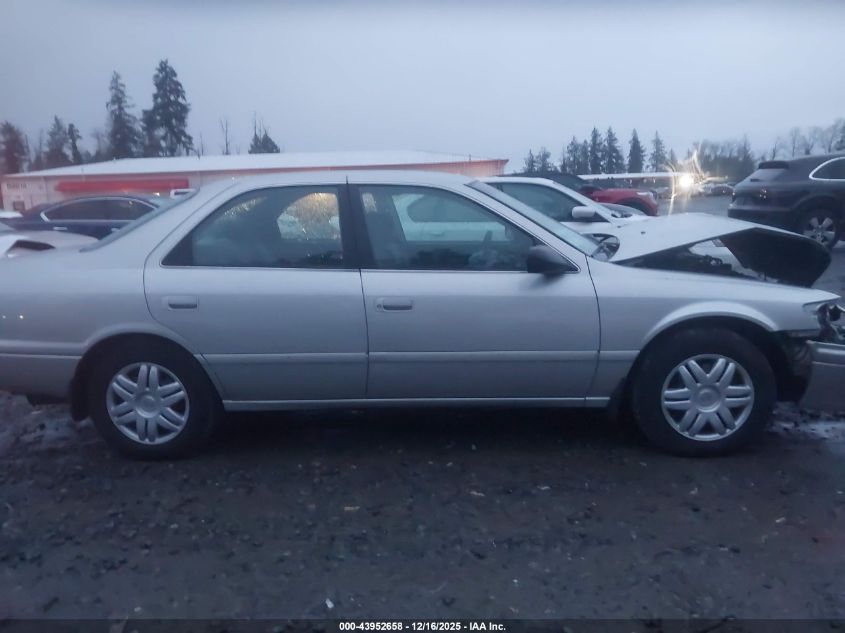 2001 Toyota Camry Le VIN: 4T1BG22K61U102665 Lot: 43952658