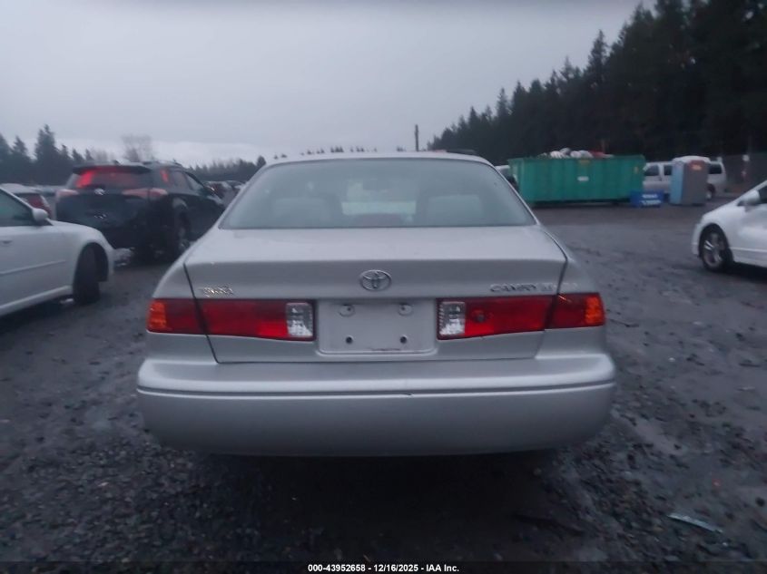 2001 Toyota Camry Le VIN: 4T1BG22K61U102665 Lot: 43952658