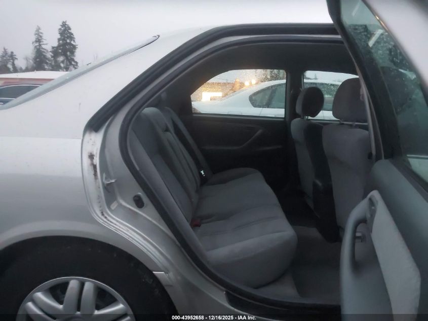 2001 Toyota Camry Le VIN: 4T1BG22K61U102665 Lot: 43952658