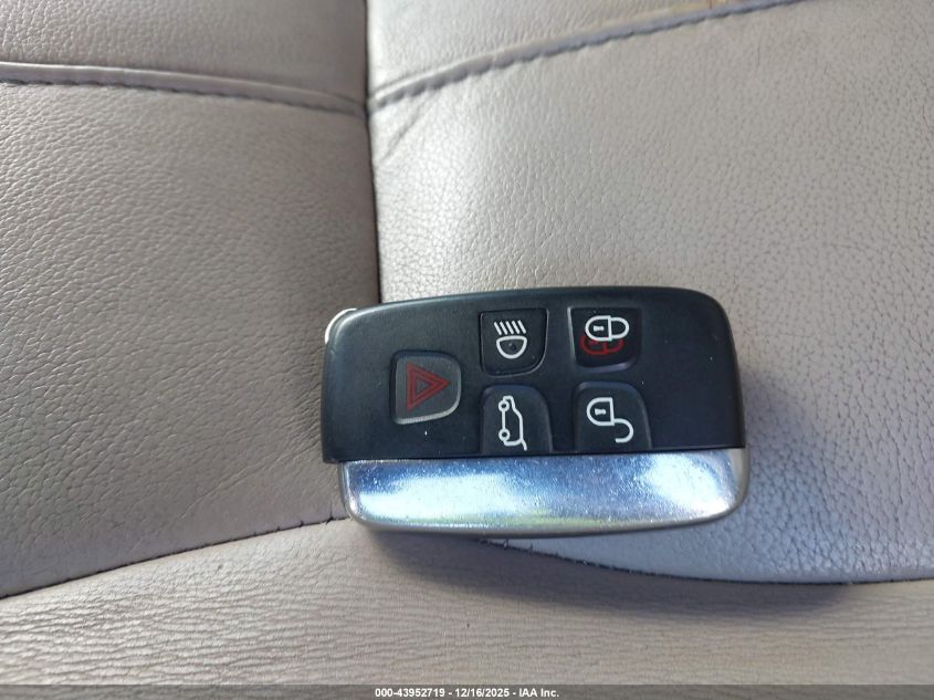 2015 Land Rover Lr4 VIN: SALAG2V63FA757219 Lot: 43952719