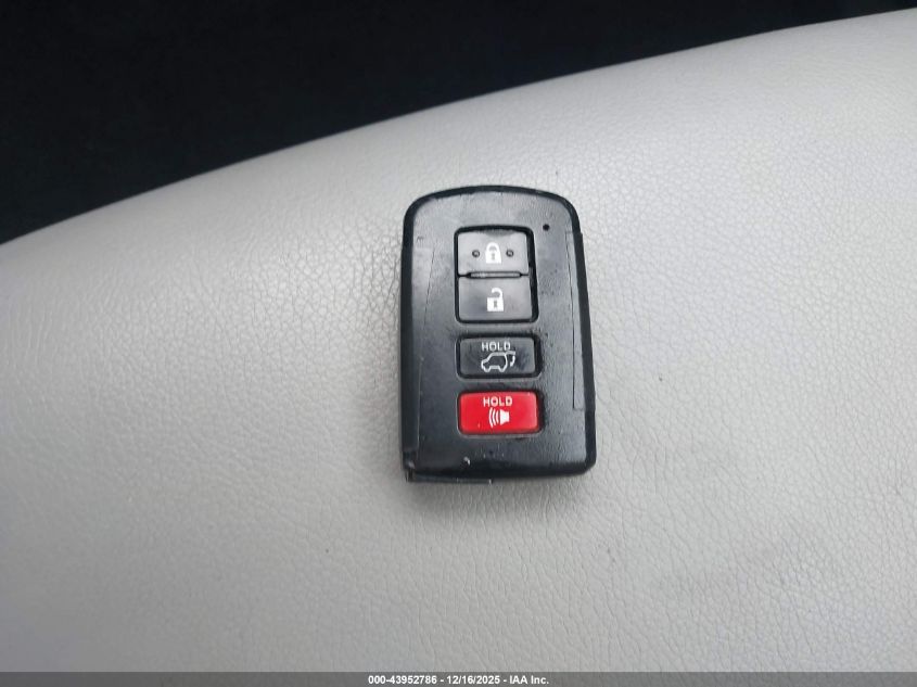 2018 Toyota Rav4 Platinum VIN: 2T3DFREV5JW770071 Lot: 43952786