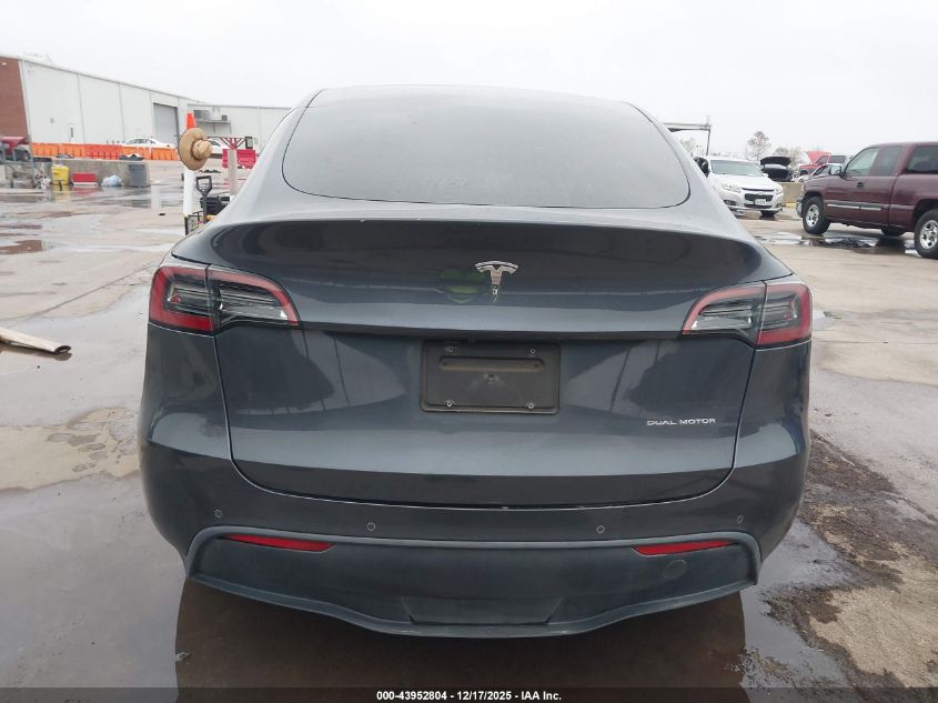 2022 Tesla Model Y Long Range Dual Motor All-Wheel Drive VIN: 7SAYGDEE8NF417890 Lot: 43952804