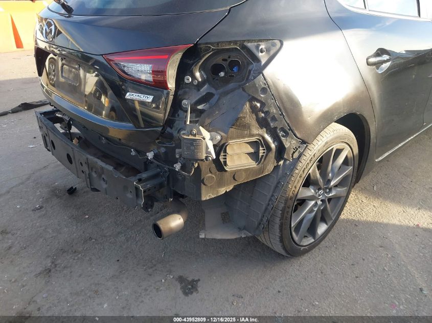 2018 Mazda Mazda3 Touring VIN: 3MZBN1L3XJM272248 Lot: 43952809