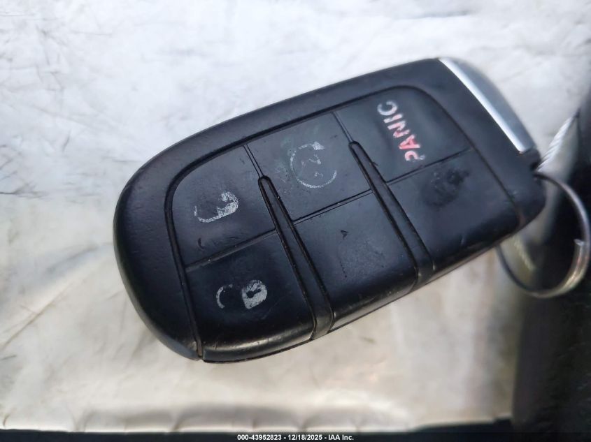 2016 Jeep Renegade Limited VIN: ZACCJBDT0GPC93137 Lot: 43952823