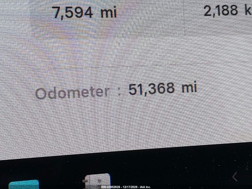 2018 Tesla Model 3 Long Range/Performance VIN: 5YJ3E1EB8JF127371 Lot: 43952826