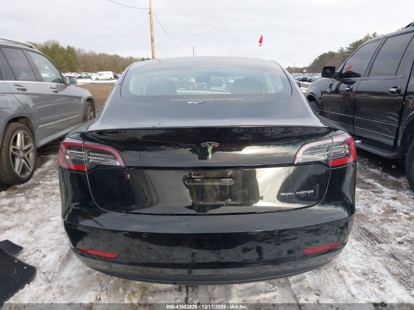 2018 Tesla Model 3 Long Range/Performance VIN: 5YJ3E1EB8JF127371 Lot: 43952826