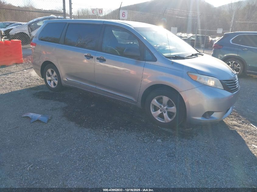 TOYOTA SIENNA BASE V6