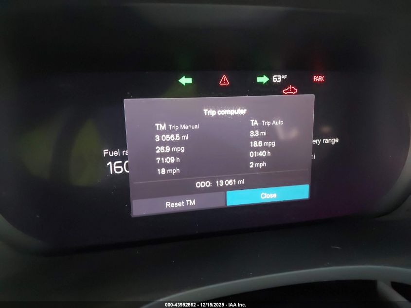 2025 Volvo Xc60 Plug-In Hybrid Plus, T8 Awd Electric/Gasoline, Dark VIN: YV4H60RC2S1074772 Lot: 43952862