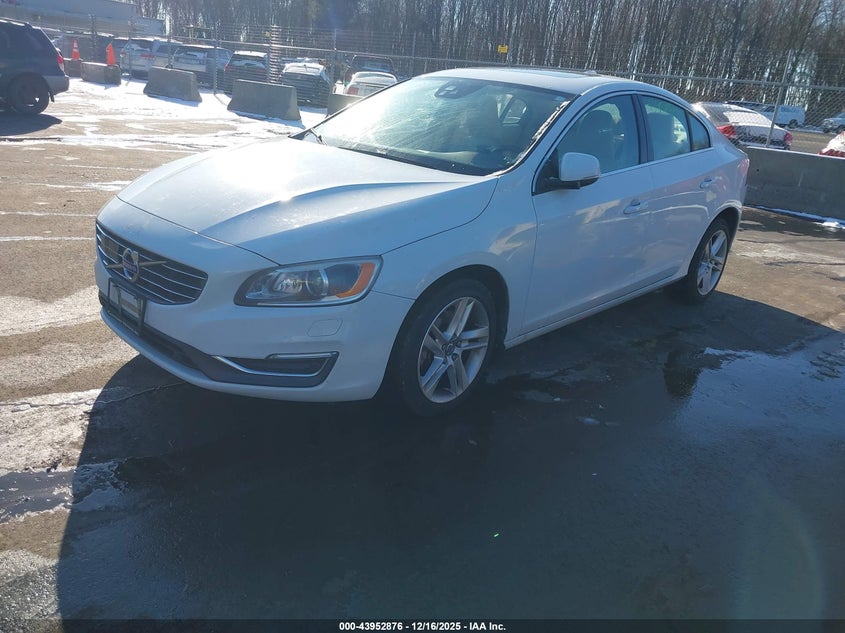 YV1612TM0F1346838 2015 VOLVO S60 photo no. 2