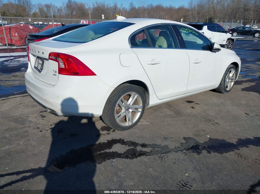 YV1612TM0F1346838 2015 VOLVO S60 photo no. 4