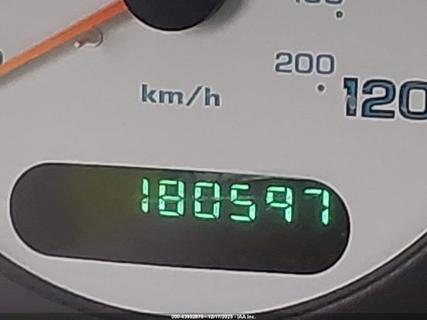 2001 Dodge Grand Caravan Sport VIN: 2B8GP44G71R177804 Lot: 43952879