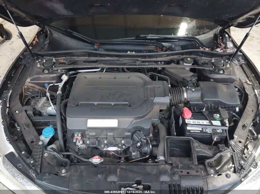 2016 Honda Accord Touring VIN: 1HGCR3F9XGA018568 Lot: 43952891