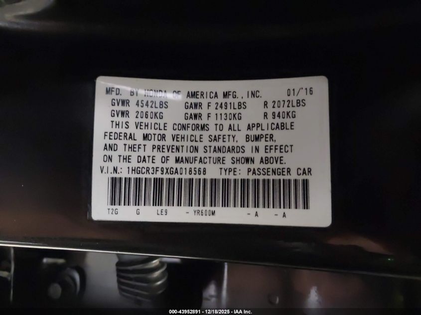 2016 Honda Accord Touring VIN: 1HGCR3F9XGA018568 Lot: 43952891