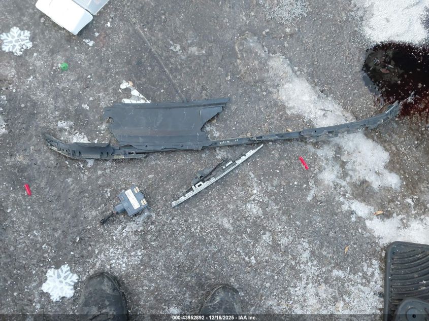 2017 Volkswagen Passat 1.8T S VIN: 1VWAT7A38HC040654 Lot: 43952892