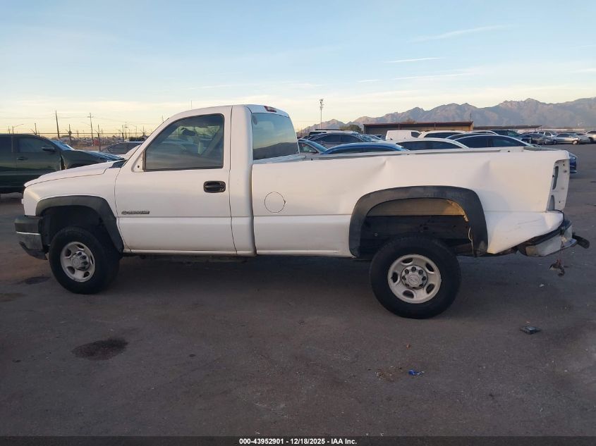 2007 Chevrolet Silverado 2500Hd Classic Work Truck VIN: 1GCHC24U47E198324 Lot: 43952901