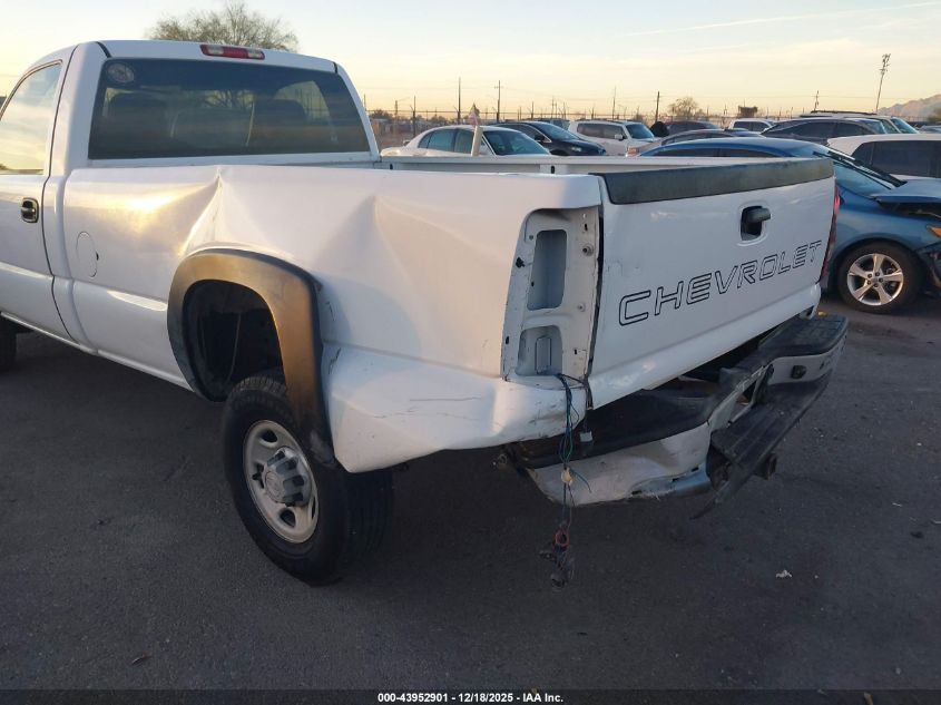 2007 Chevrolet Silverado 2500Hd Classic Work Truck VIN: 1GCHC24U47E198324 Lot: 43952901