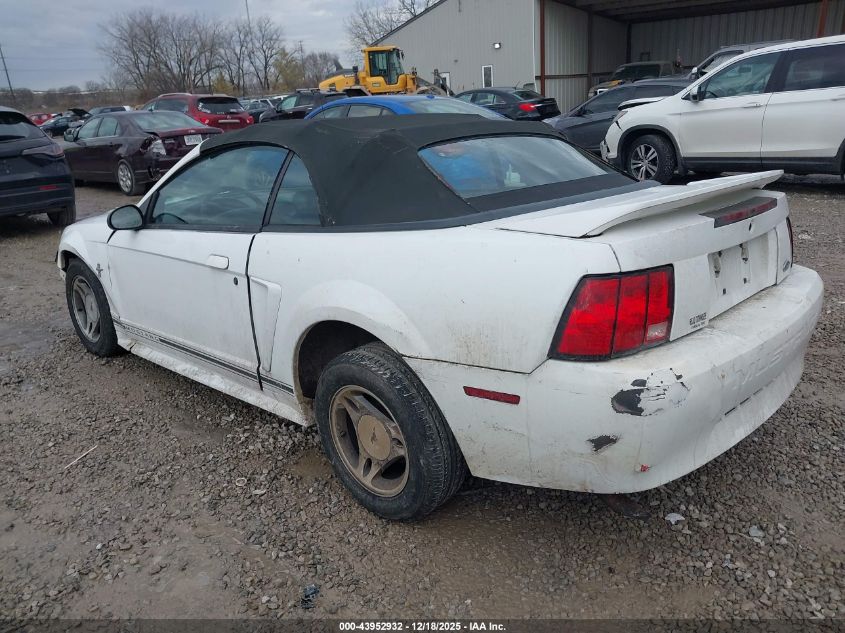 2000 Ford Mustang VIN: 1FAFP4444YF240693 Lot: 43952932