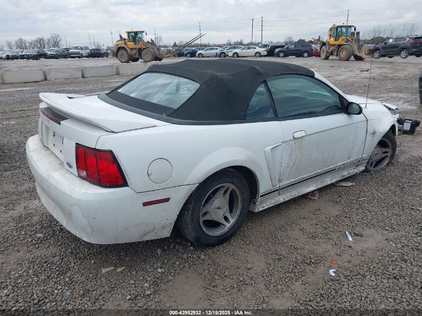 2000 Ford Mustang VIN: 1FAFP4444YF240693 Lot: 43952932
