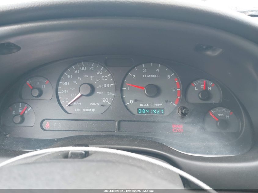 2000 Ford Mustang VIN: 1FAFP4444YF240693 Lot: 43952932