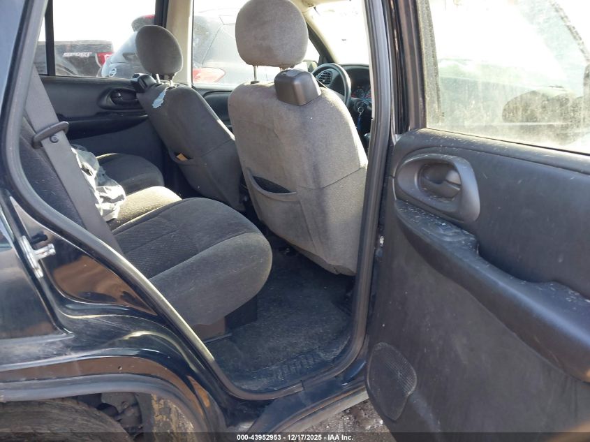 2008 Chevrolet Trailblazer Lt VIN: 1GNDT13S282140327 Lot: 43952953