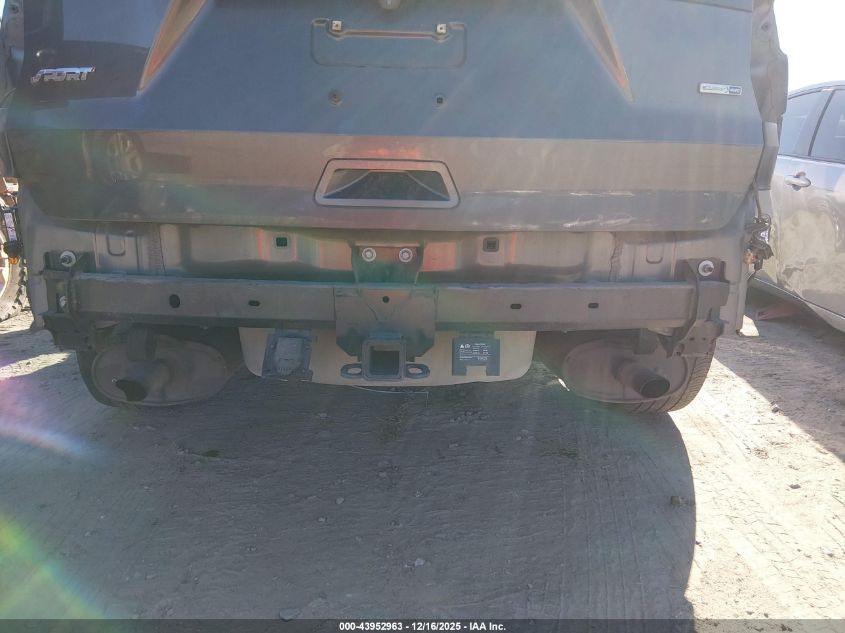 2017 Ford Explorer Sport VIN: 1FM5K8GT5HGA07118 Lot: 43952963