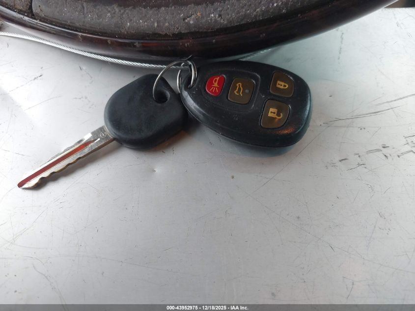 2010 GMC Sierra 1500 Denali VIN: 3GTRKXE25AG245555 Lot: 43952975