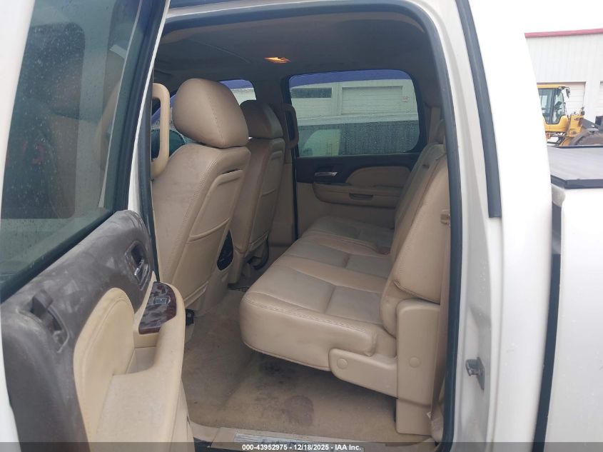 2010 GMC Sierra 1500 Denali VIN: 3GTRKXE25AG245555 Lot: 43952975