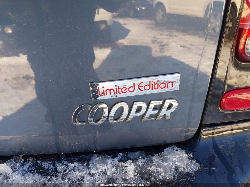 2010 Mini Cooper Clubman VIN: WMWML3C5XATX37432 Lot: 43953007