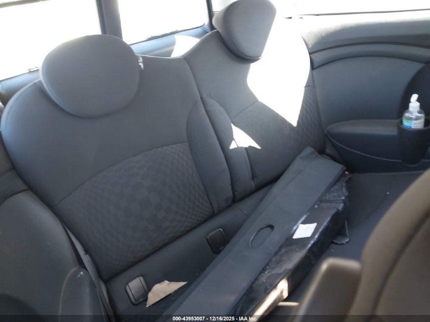 2010 Mini Cooper Clubman VIN: WMWML3C5XATX37432 Lot: 43953007