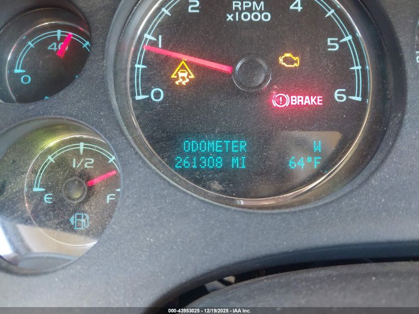 2011 GMC Yukon Xl 1500 Denali VIN: 1GKS2MEF0BR139622 Lot: 43953025