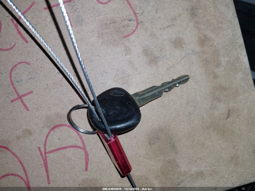 2008 Hyundai Accent Gs VIN: KMHCM36C88U064372 Lot: 43953039