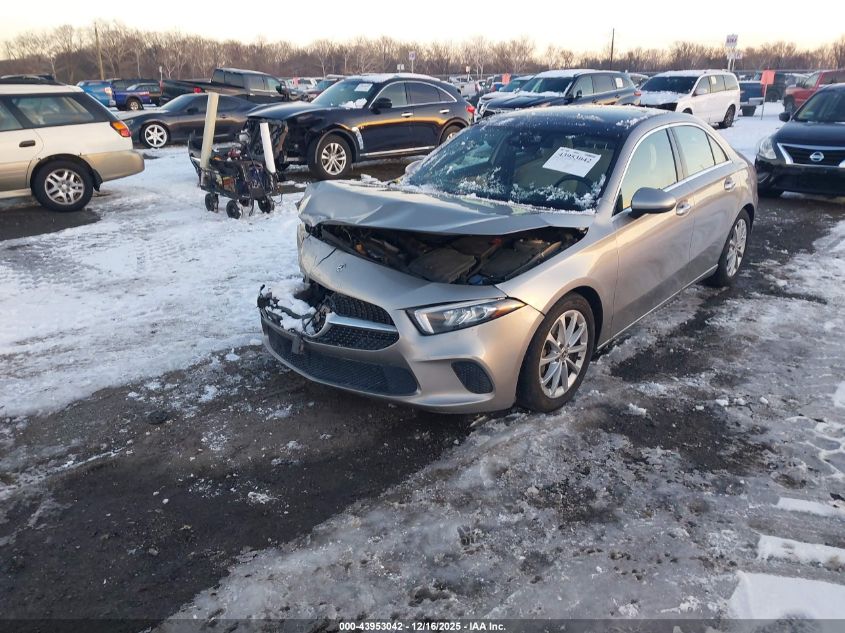 2020 Mercedes-Benz A 220