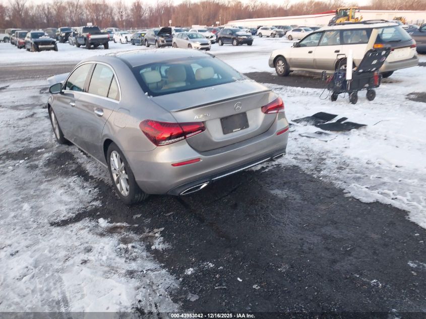 2020 Mercedes-Benz A 220