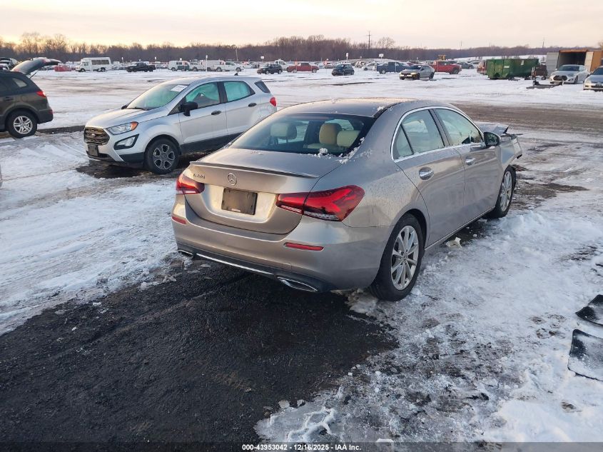 2020 Mercedes-Benz A 220